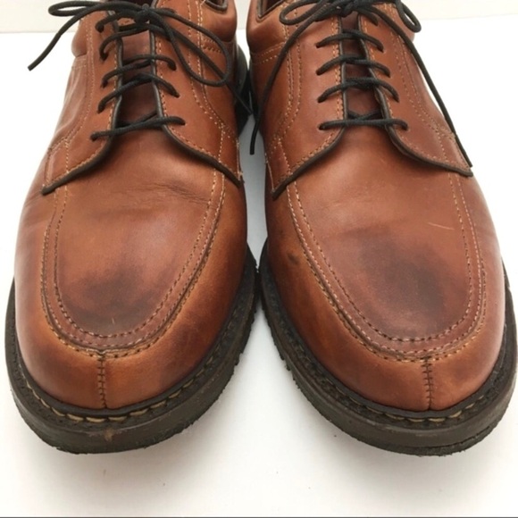 Allen Edmonds Wilbert Shoes Color Brown Size 11.5D #1951 Allen Edmonds Wilbert Lace up Leather Oxford in Tan Brown 1951 main image 4